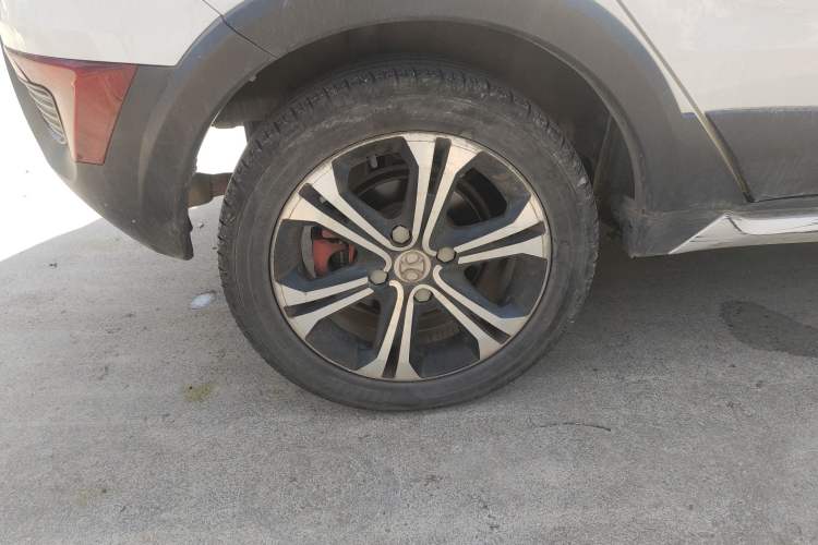 Used BAIC Senova X25 2015 1.5L Manual Elite Edition