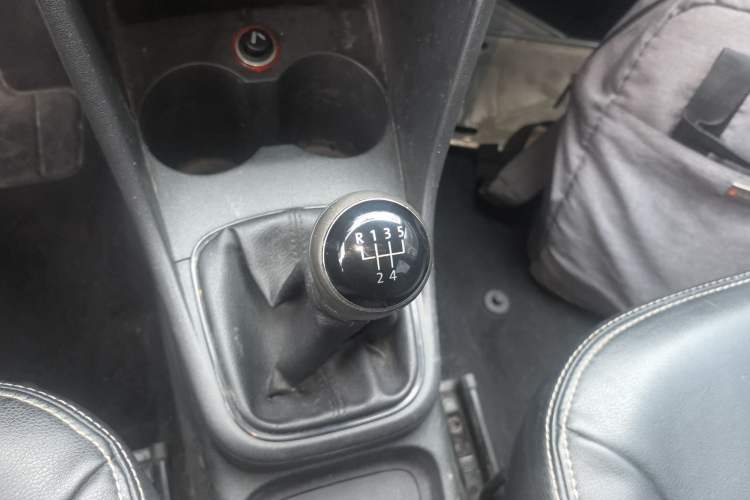 Used Volkswagen Polo 2014 1.4L Manual Fashion Edition