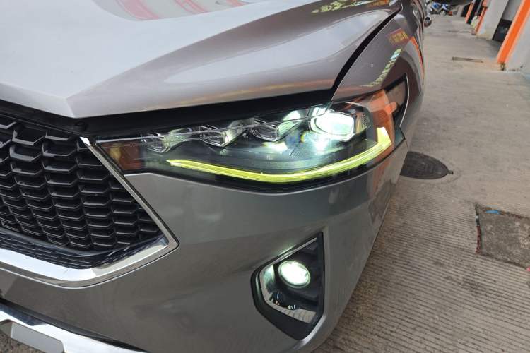 Used Haval F7 2019 1.5T Two-Wheel Drive i-Type China V Standard Left Front Headlight