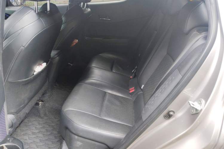 Used Toyota IZOA 2018 2.0L Yichi Edition China V Standard
