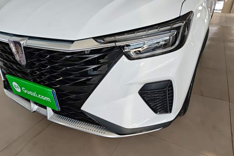 Used Roewe RX5 2025 PLUS 330TGI Automatic Trendsetting Smart Edition
