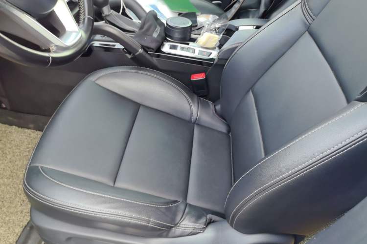 Used Zotye SR7 2016 1.5T CVT Cube Heart Edition China IV Standard
