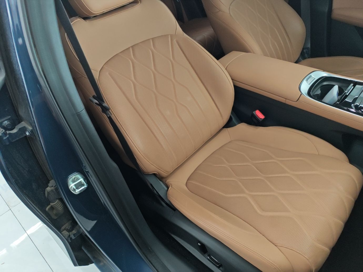 Geely Galaxy A7 2025 Model EM-i 150km Starship Edition — снимка 19