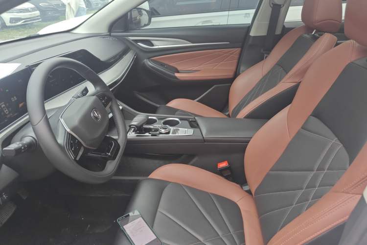 Used CHANGAN Eado 2022 PLUS Blue Whale NE 1.4T GDI DCT Flagship Edition Left Front Seat