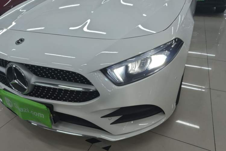 Used Mercedes-Benz A-Class 2022 Revised Version A 200 L Sport Sedan Fashionable Style