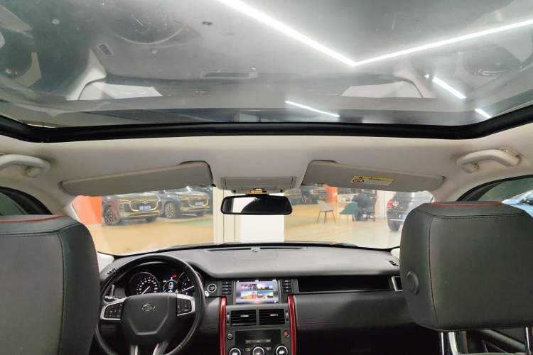 Used Land Rover Discovery Sport 2019 240 PS SE Dynamic Version China VI Standard