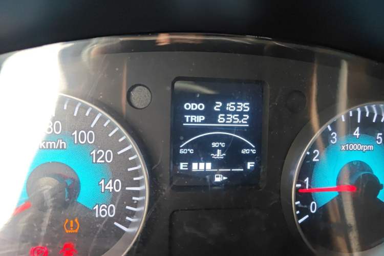 Used Jinbei New Hiace X30L 2024 Champion Edition Coach 5/6/7-Seater with Central Air Conditioning Odometer Close Up