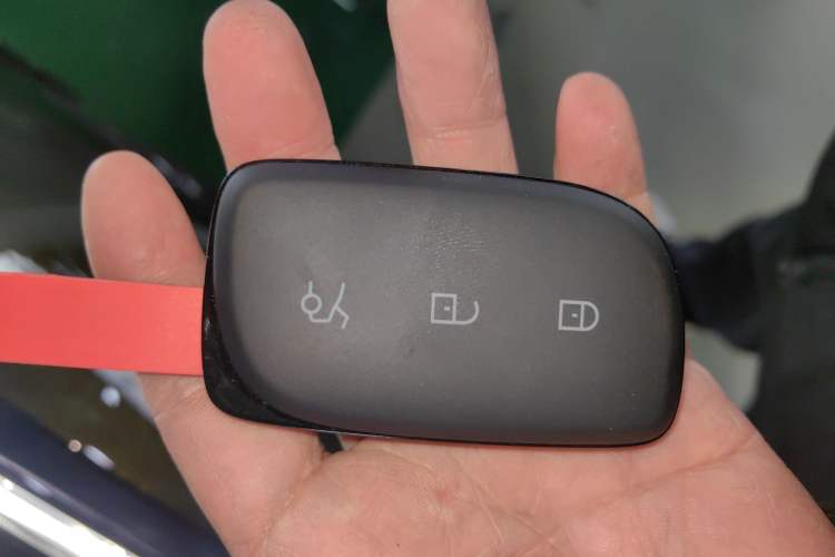 Used Lynk & Co Lynk & Co 10 EM-P 2025 Model 240 All-Wheel Drive Ultra—Sport Edition