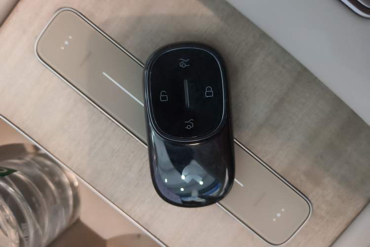 Used Nio ES8 2026 Model 6-seat Executive Signature Edition Vehicle Key