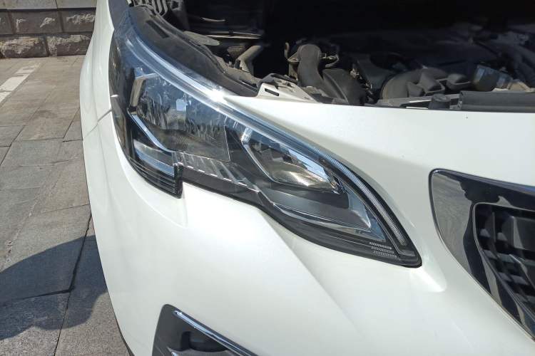 Used Peugeot 4008 2018 350THP Elite Edition Right Front Headlight