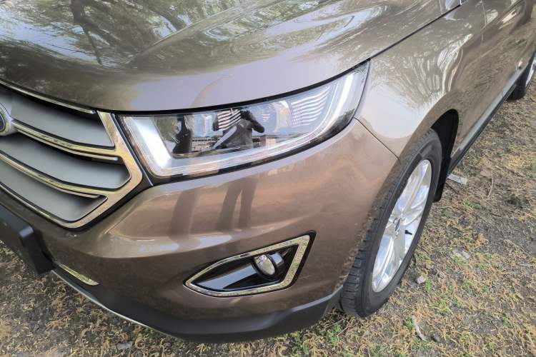 Used Ford Edge 2016 EcoBoost 245 Two-Wheel-Drive Titanium 7-Seater
