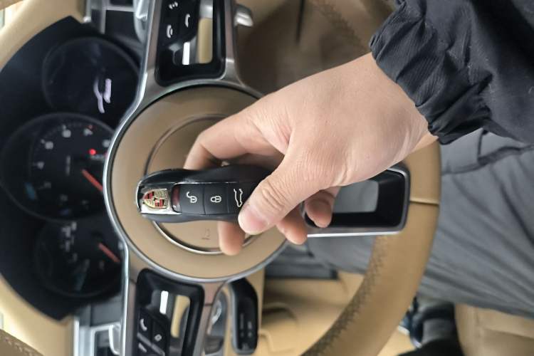 Used Porsche Macan 2014 Macan 2.0T Interior 1