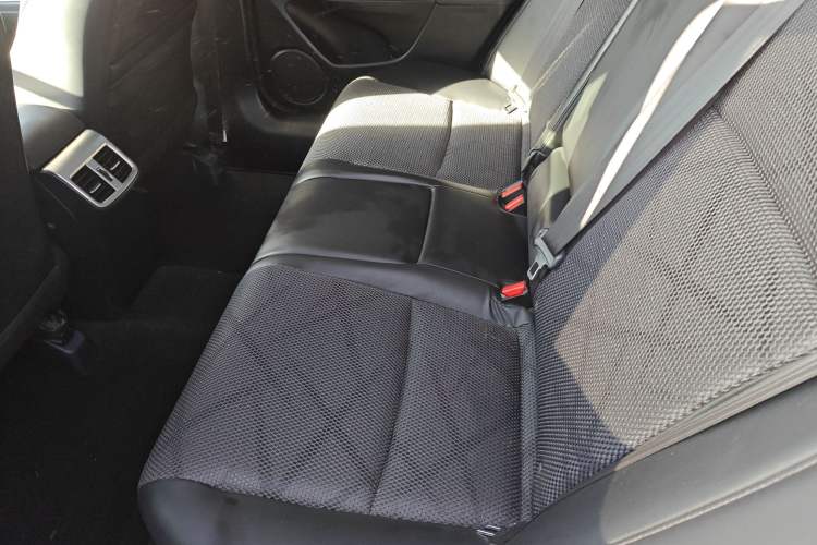 Used Honda Jade 2014 1.8L Automatic Comfort Elite Version 5 Seats