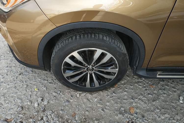 Used GAC Trumpchi GS4 2016 235T G-DCT Luxury Edition Exterior 4