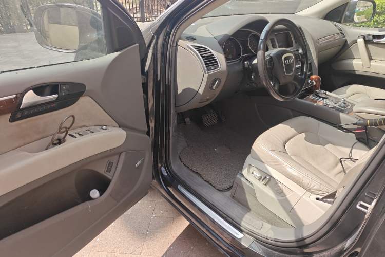 Used Audi Q7 2011 3.0 TFSI Comfort Model (245kW)
