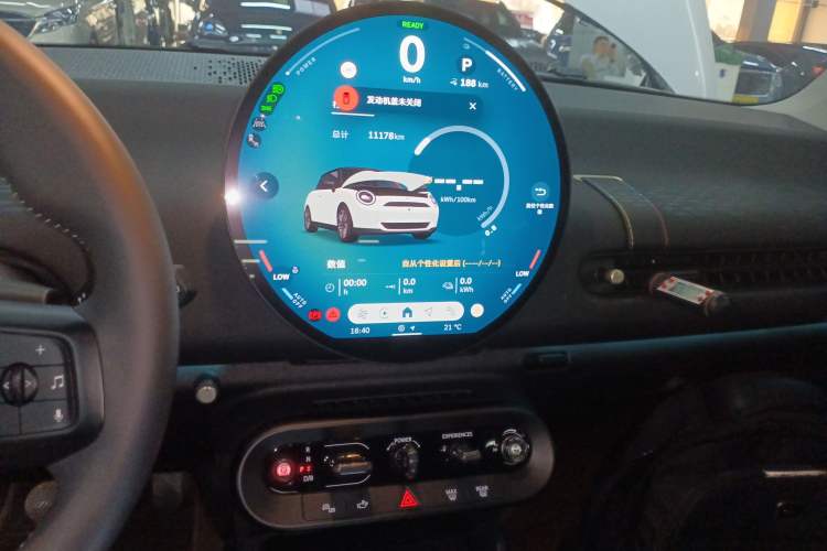 Used MINI Electric MINI COOPER 2025 456km COOPER E Classic Style
