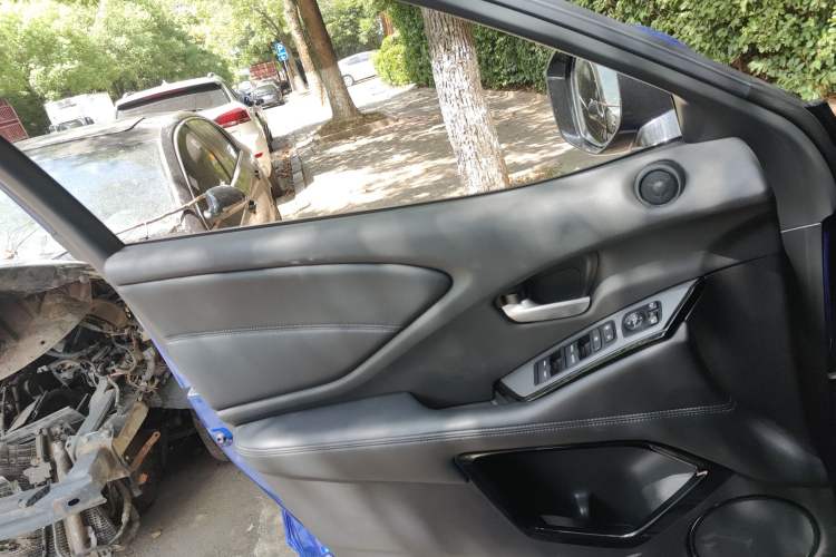 Used Acura CDX 2019 1.5T Two-Wheel Drive Deluxe Edition
