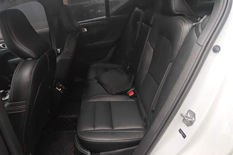 Used Volvo XC40 2022 T4 Four-Wheel Drive Smart & Luxurious Edition Left Rear Seat