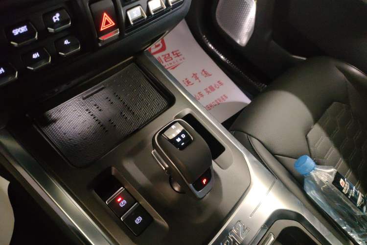 Used 212 T01 2024 2.0T Explorer
