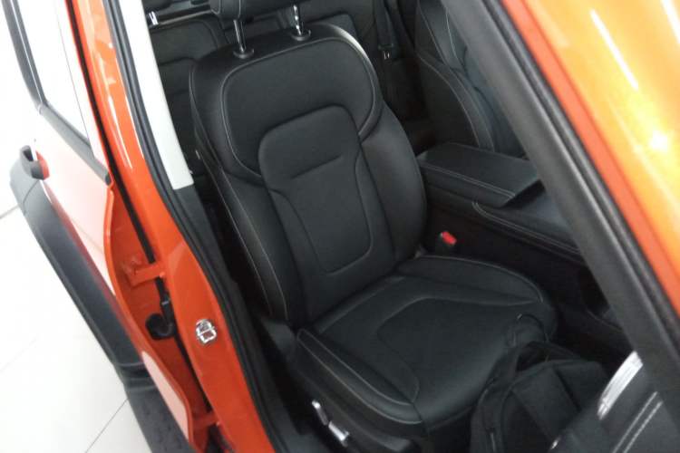 Used Tank 300 2025 2.0T Conqueror