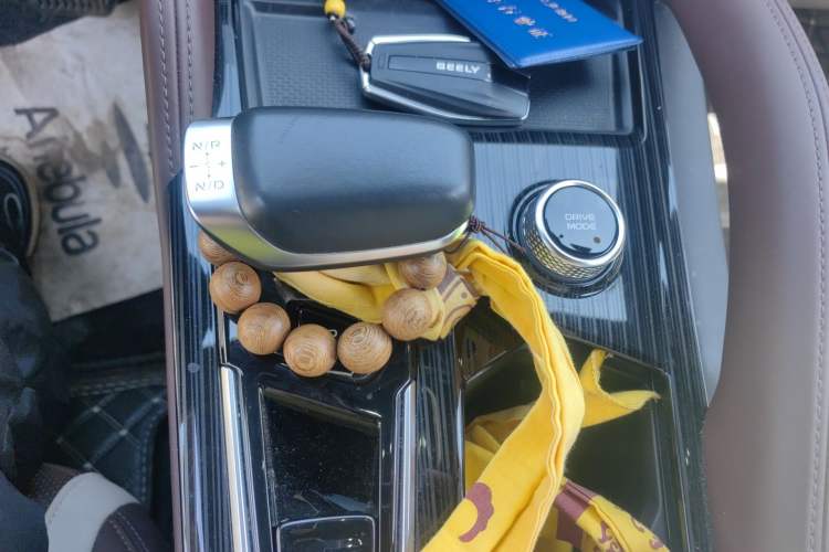 Used Geely Auto Monjaro L 2021 2.0TD High-Power Automatic All-Wheel-Drive Flagship Version Gear Lever