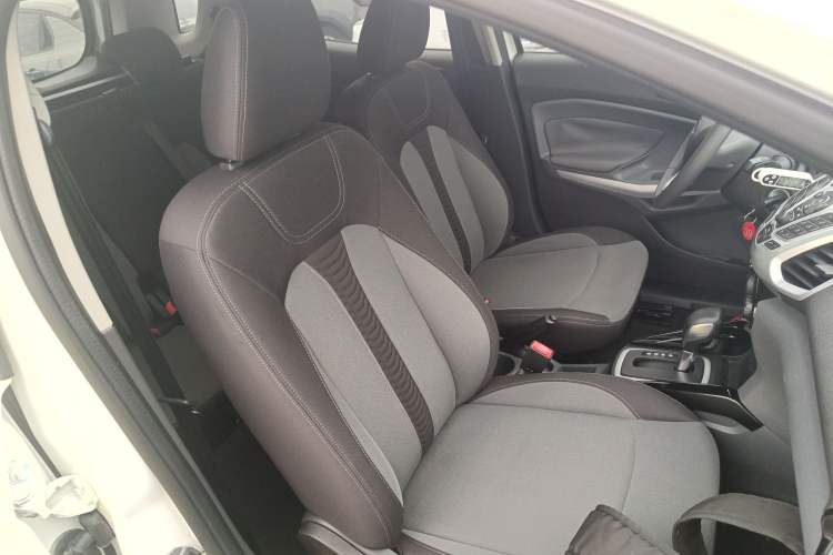 Used Ford EcoSport 2013 1.5L Automatic Fashion Model