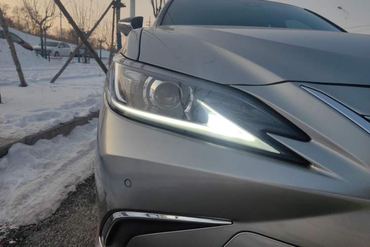 Used Lexus ES 2020 200 Excellence Edition
