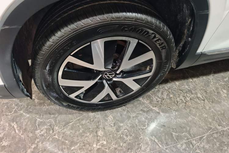 Used Volkswagen Tayron 2024 300TSI Two-Wheel-Drive Luxury Plus Advanced Version
