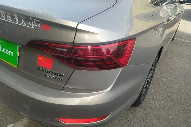 Used Volkswagen Sagitar 2020 280TSI DSG Comfort Version China VI Standard Right Rear Taillight