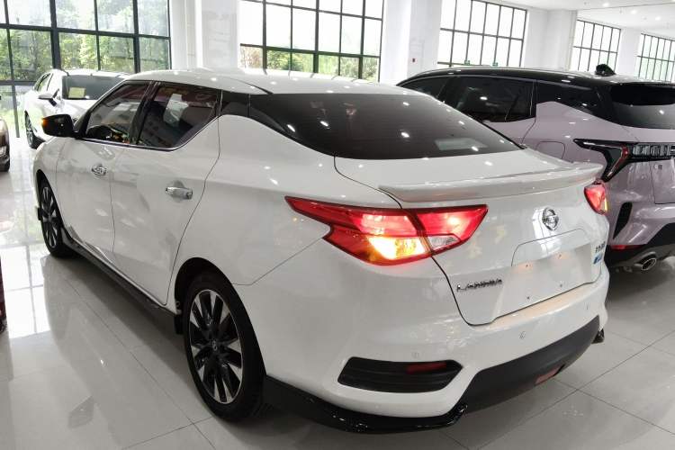 Used Nissan Lannia 2020 1.6L CVT Smart Connect Smart Cool Edition
