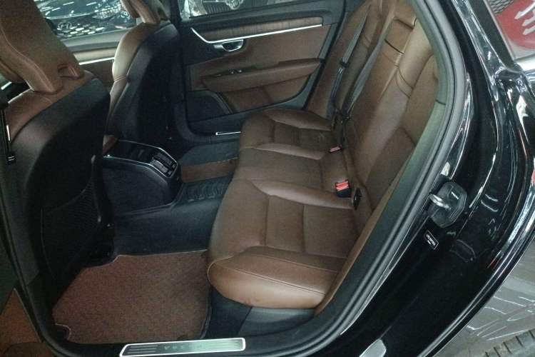 Used Volvo S90 2021 B5 Zhiyuan Luxury Edition