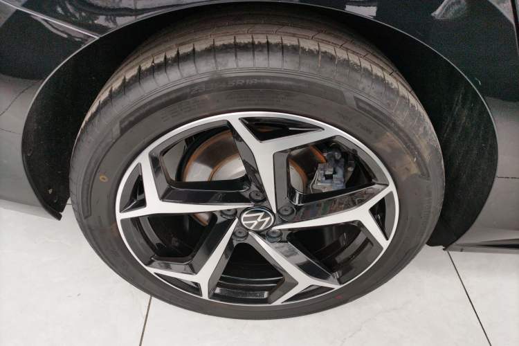 Used Volkswagen Passat 2024 380TSI Starry Dragon Edition
