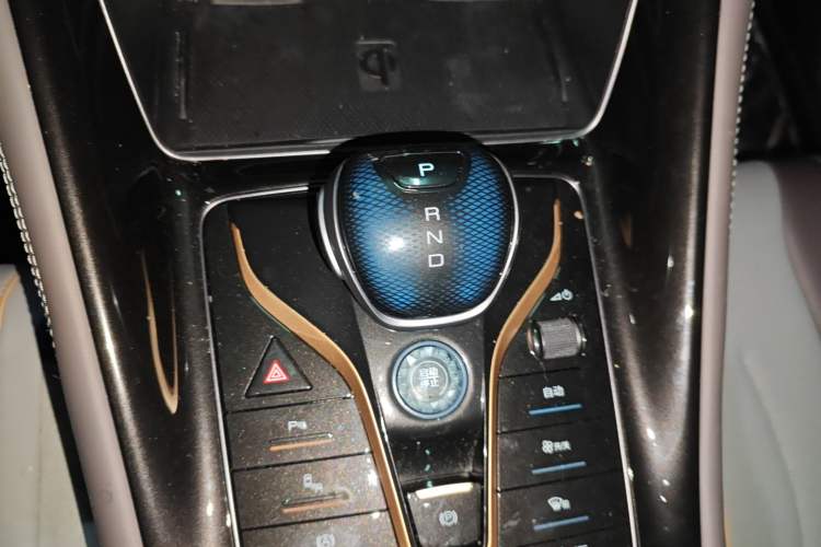 Used BYD Frigate 07 2023 DM-i 100KM Prestige Model Gear Lever
