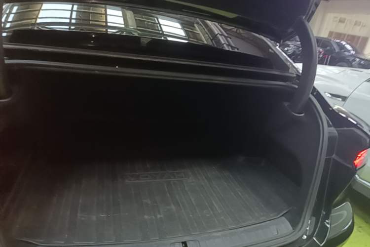 Used VOYAH PASSION 2024 PHEV Four-Wheel Drive Ultra-Long Range Executive Edition