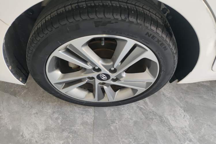 Used Hyundai Elantra (6th Generation / Lingdong) 2016 1.6L Automatic ZhiXuan – Elite Version