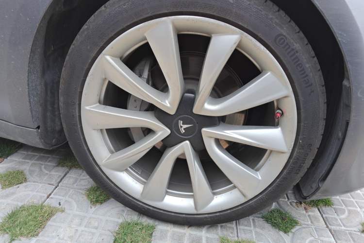 Used Tesla Model 3 2020 Long-Range Rear-Wheel-Drive Version