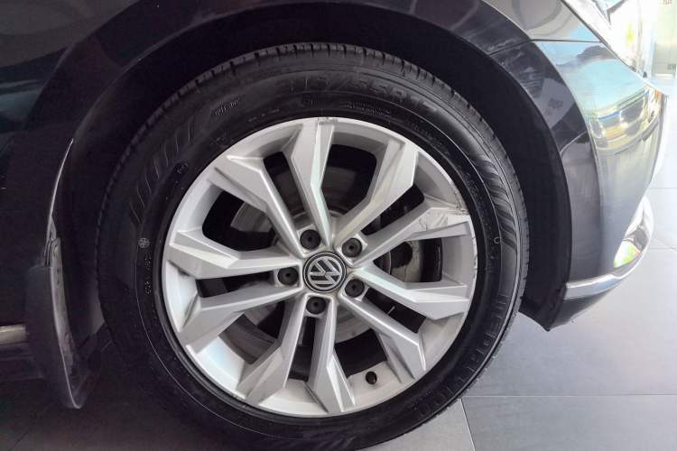 Used Volkswagen Magotan 2017 330TSI DSG Luxury Model