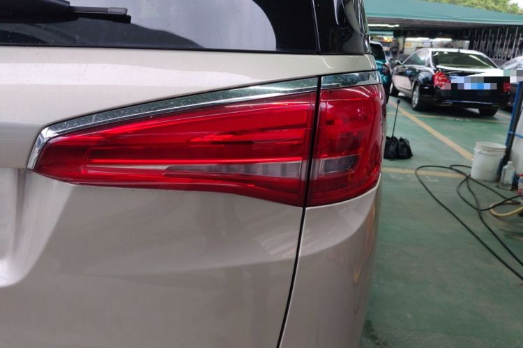 Used Buick GL8 2017 ES 28T Comfort Model China V Standard