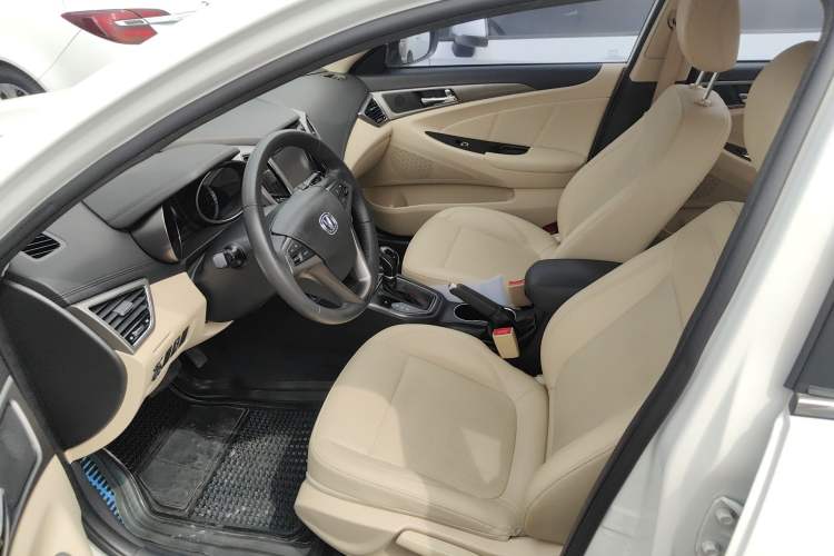 Used CHANGAN Eado 2016 1.6L Automatic Trend Model
