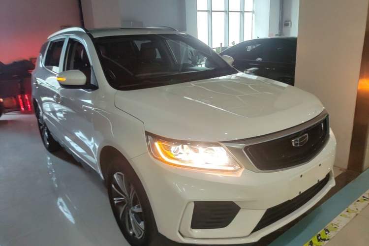 Used Geely Auto Vision X6 2020 1.4T CVT Luxury Edition Front Right 45 Deg