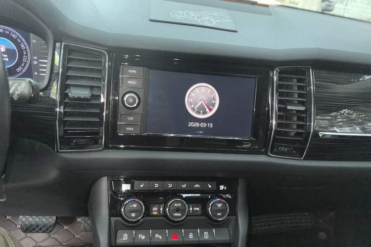 Used Skoda Kodiaq GT 2019 TSI380 4x4 Luxury Edition China VI Standard Audio And AC Panel