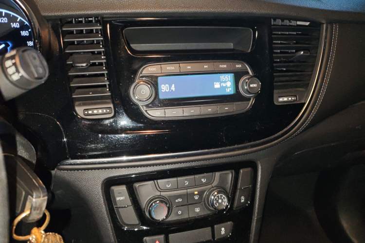 Used Buick Encore 2016 18T Automatic Two-Wheel Drive Urban Leading Edition