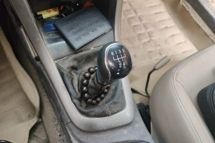 Used Baojun 630 2011 1.5L manual Elite version
