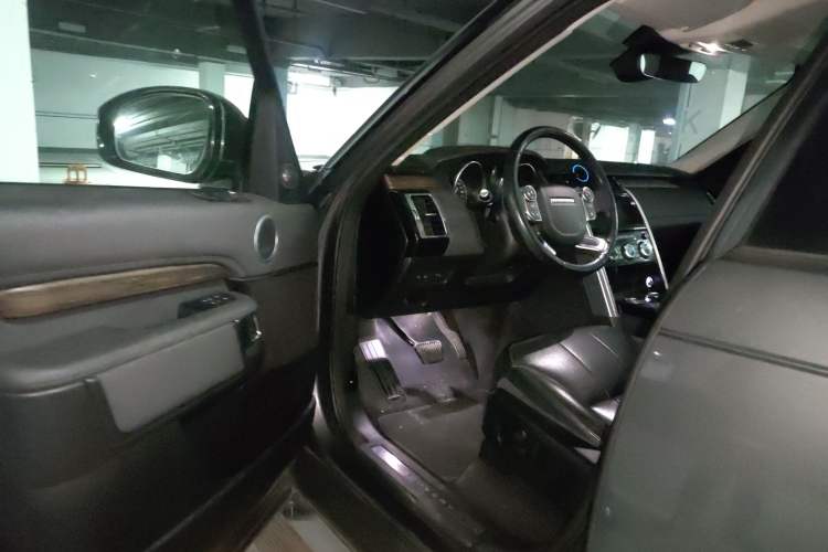 Used Land Rover Discovery 2018 3.0 SC V6 HSE