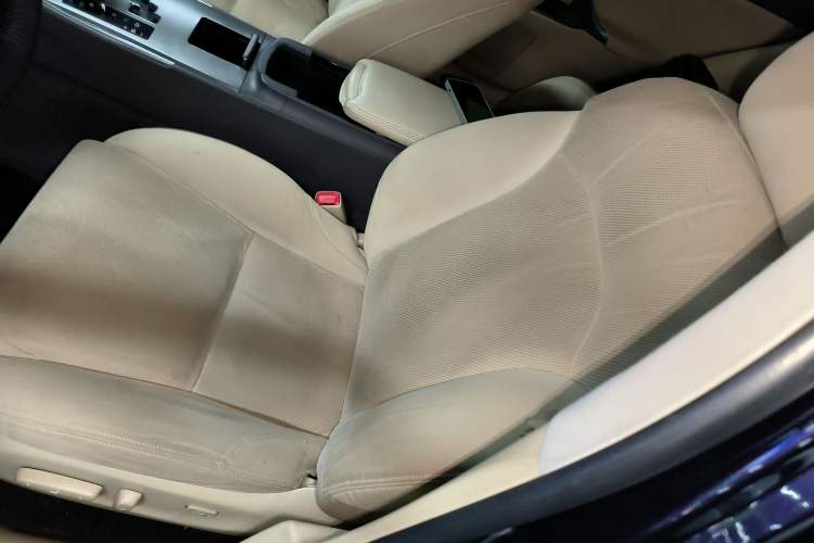 Used Lexus IS 2009 300 Left Front Seat