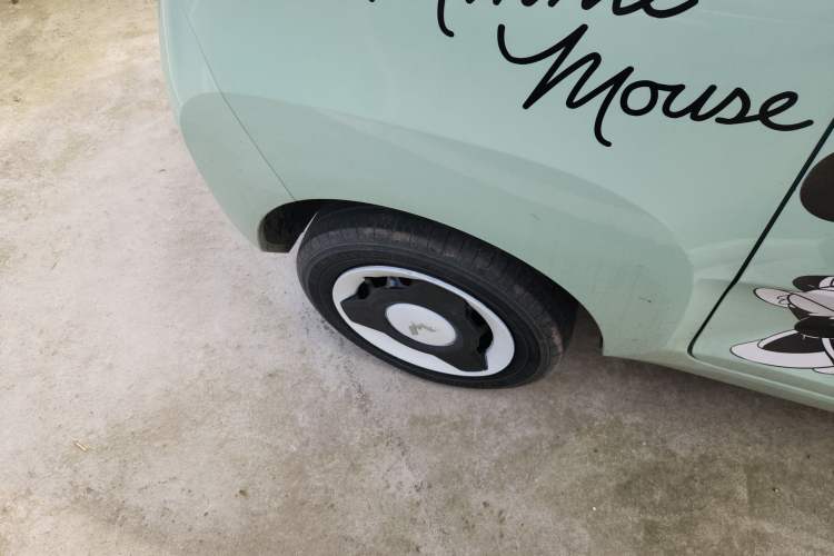 Used Wuling Hongguang MINIEV 2022 Macaron Premium Model – Lithium Ternary Battery
