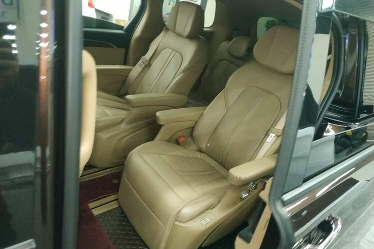 Used Buick GL8 2021 ES Land Cruiser 653T Flagship Model