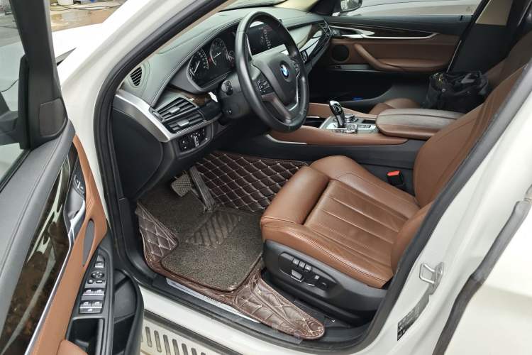 Used BMW X6 2015 xDrive28i Driver Seat