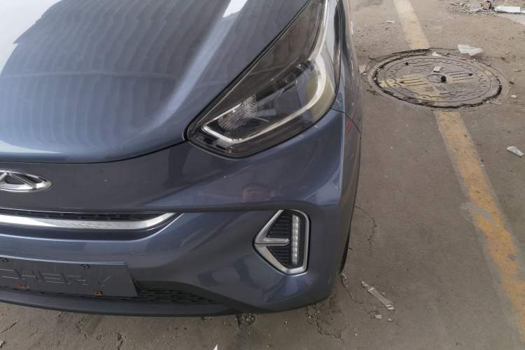 Used Chery QQ Little Ant 2022 Revised Version Sweet Pink Edition Half-Sugar Version Lithium Iron Phosphate 30.7 kWh 30 kW 301 km