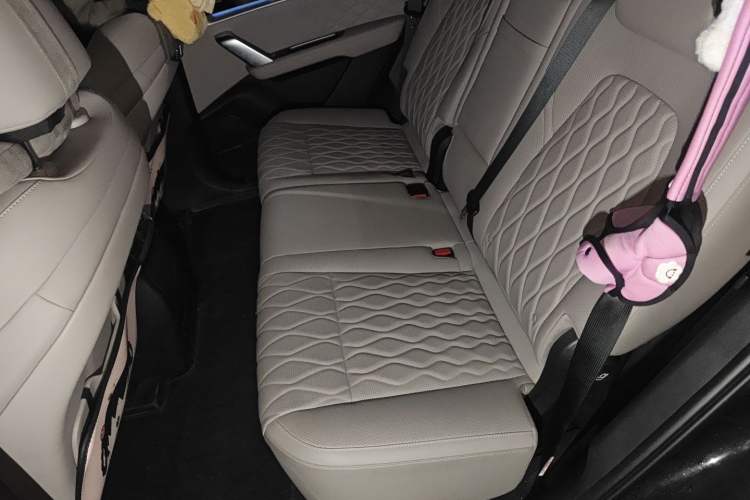 Used BYD Tang New Energy 2024 DM-i Glory Edition 112KM Prestige Model
